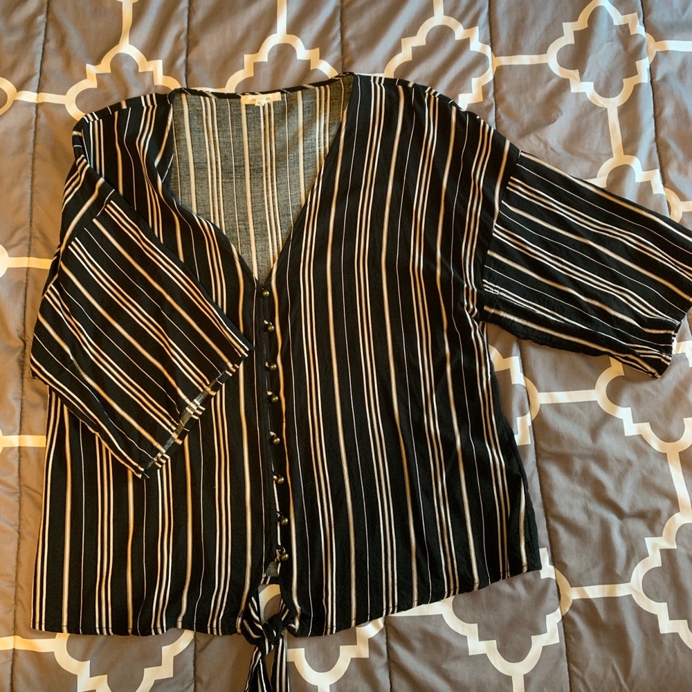 Stripped tie front button blouse